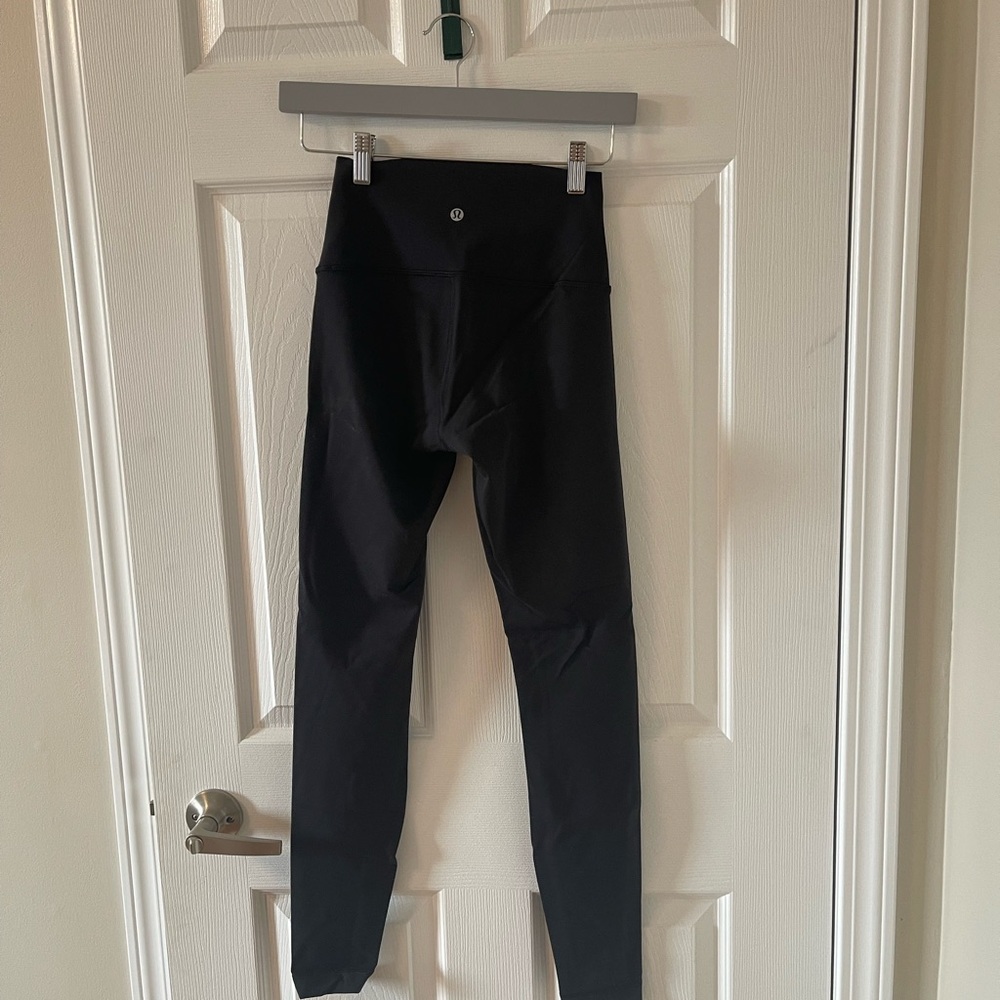 Lululemon black leggings - Picture 5 of 7